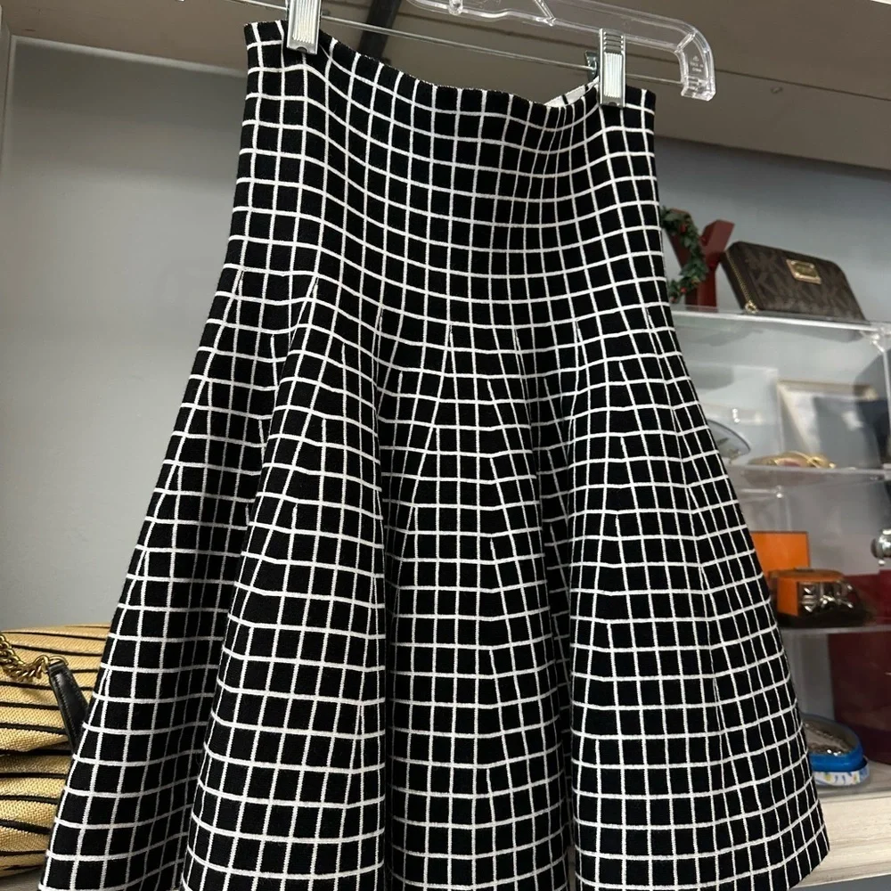 Vertigo Fit & Flare Grid Skirt – Size M